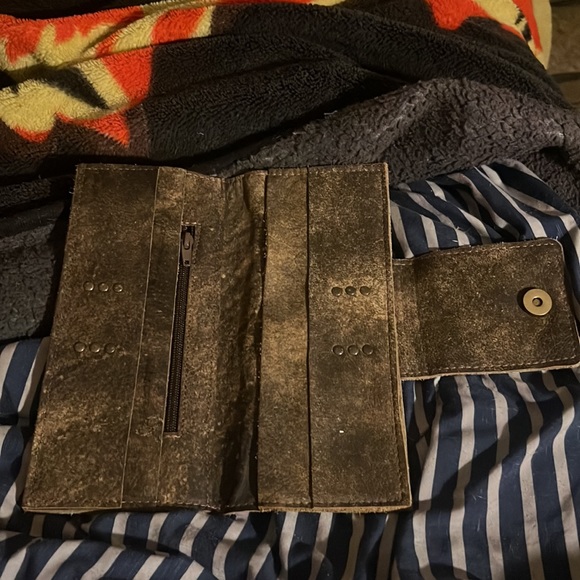 Wallet - Picture 5 of 16